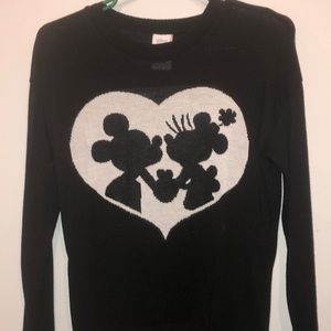 Minnie & Mickey long sleeve 🌟